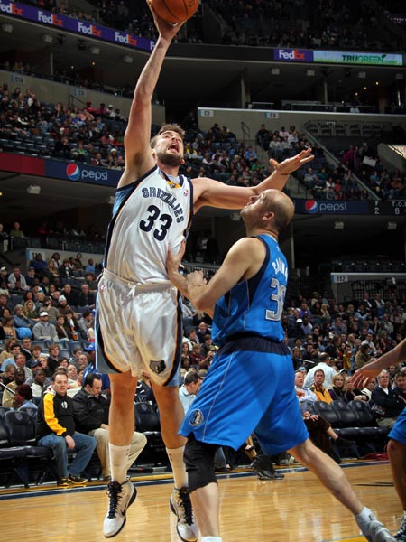 在进攻端 在进攻端